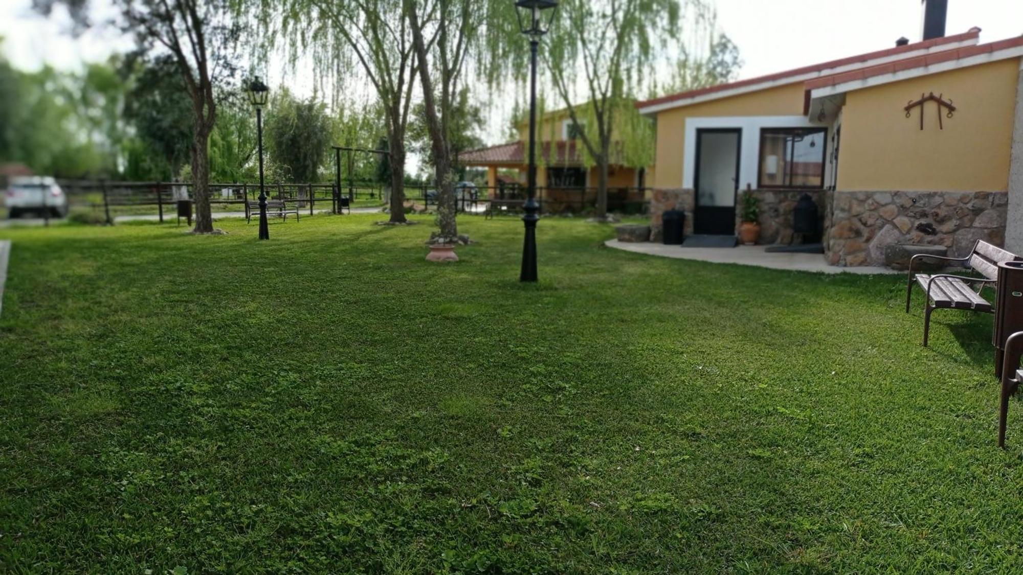 La Posada Hipica Otel Rosalejo  Dış mekan fotoğraf